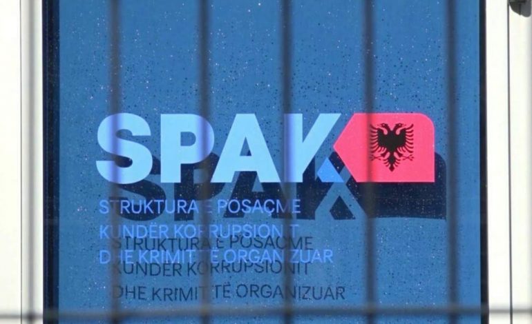 MARRJA NË PYETJE E GAZETARIT DHE KONTROLLI I BANESËS/ SPAK: Nxori të dhëna të pa dokumentuara, ja çfarë iu sekuestrua
