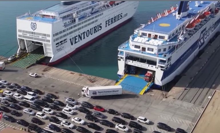 SKEMA/ Si kaloi kamioni me drogë nga Porti i Durrësit pa u kontrolluar