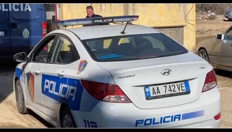 E PËSOJNË KEQ/ Vodhën para dhe velga pune në 2 banesa në Gjirokastër, arrestohen 2 të rinjtë