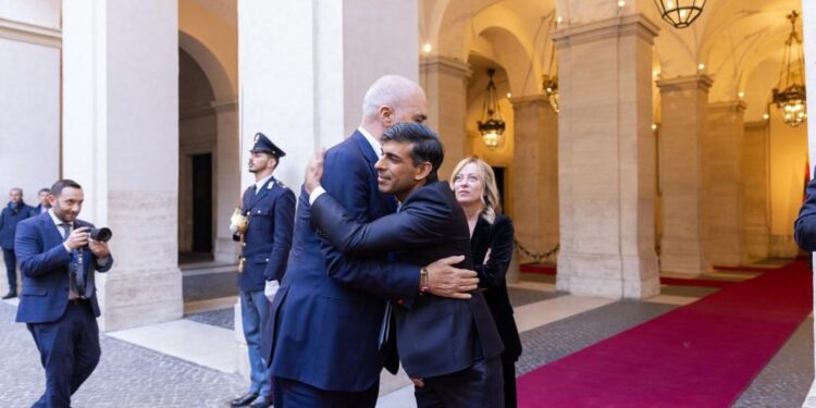 PAS TAKIMIT ME SUNAK DHE MELONIN NË ROMË/ Rama: Folëm për potencialet e bashkëpunimit trilateral