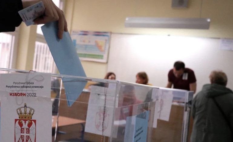 ZGJEDHJET NË SERBI/ Projeksionet nxjerrin fituese partinë e Vuçiçit, kryeministrja serbe: Marrim më shumë se 125 deputetë