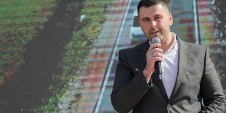 I AKUZUAR PËR KORRUPSION NË ZGJEDHJE/ GJKKO nis gjykimin për kryebashkiakun e Rrogozhinës