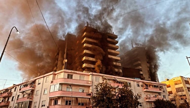 ZJARRI NË LUSHNJË SHKRUMBOI RRETH 300 BANESA/ Nesër ekspertët e Institutit të Ndërtimit vendosin për fatin e godinës