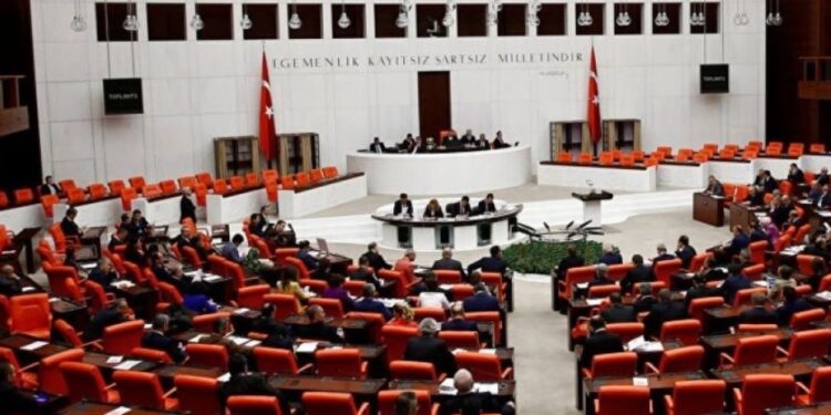 TURQIA JEP DRITËN JESHILE/ Suedisë i hapet rruga drejt anëtarësimit në NATO