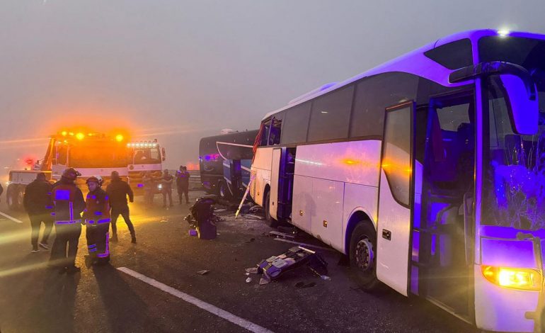 AKSIDENT ZINXHIR NË TURQI/ 11 të vdekur dhe dhjetra të plagosur
