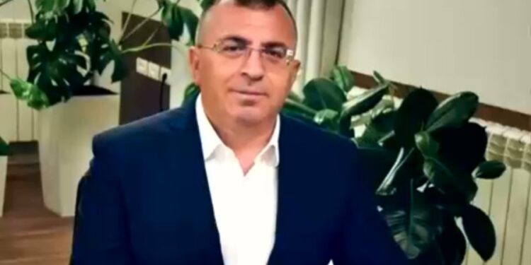 AKUZAT PËR SHPËRDORIM DETYRE/ Ish-kryebashkiaku i Bulqizës Lefter Alla shpallet fajtor, dënohet me 3 vite burg