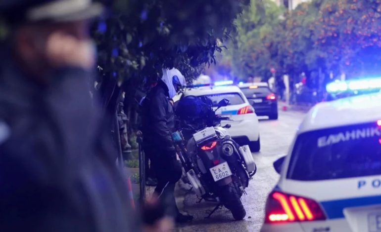 TMERR NË GREQI/ Hyri në shtëpinë e tij për të vjedhur, shqiptari masakron 73-vjeçarin grek (EMRI)