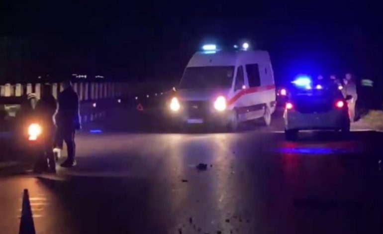 AKSIDENT TRAGJIK NË LIBRAZHD/ Humbi kontrollin e kamionçinës, ndërron jetë 57-vjeçari