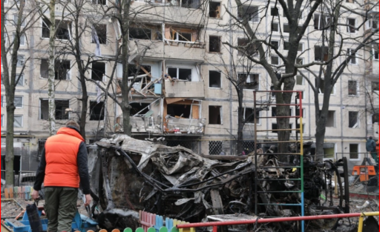 LUFTA NË UKRAINË/ Trupat ruse vijojnë bombardimet në Zaporizhia, 3 të vdekur dhe 9 të plagosur