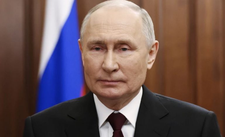ZGJEDHJET PRESIDENCIALE NË RUSI/ Putin dorëzon zyrtarisht kandidaturën si i pavarur