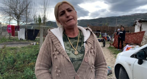 PËRDHUNIMI I DY VAJZAVE NË BERAT/ “Gënjen!”, flet nëna e 16-vjeçares: Gënjen, është shtyrë nga i fejuari