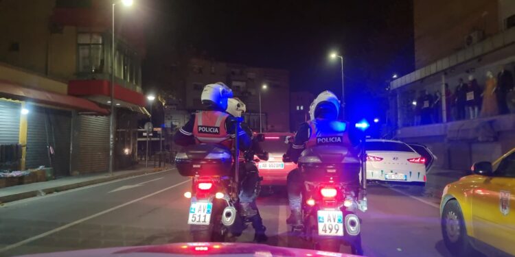 EFEKTIVËT NË SHESHE, LOKALE E PEDONALE/ Policia e Shtetit zbulon masat për festa e fundvitit