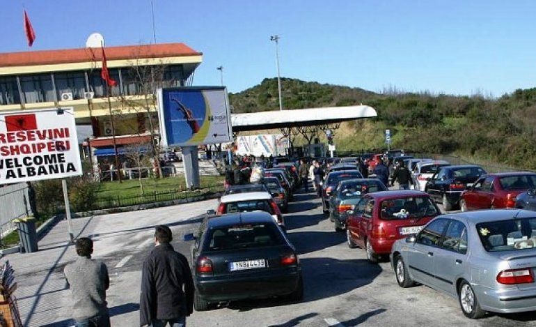 LEJUAN KALIMIN E KAMIONËVE ME MALLRA KONTRABANDË/ Zbardhen detajet nga arrestimi i doganierëve në Kakavijë, 6 të tjerë në pranga