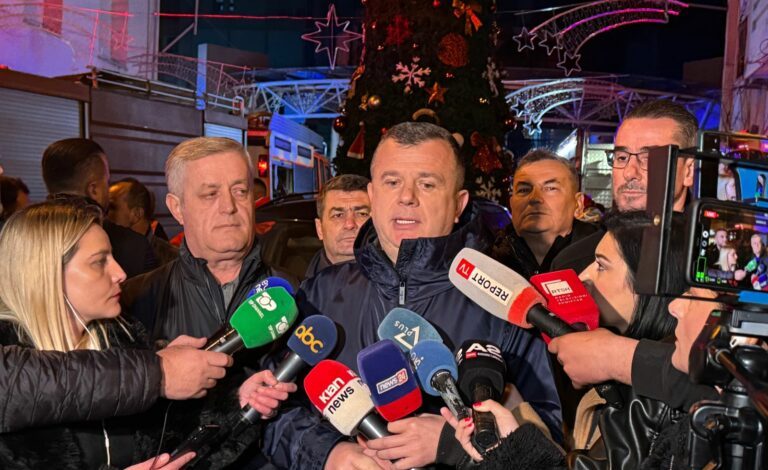 ZJARRI NË QENDRËN TREGTARE/ Balla: Strukturat shtetërore reaguan në kohë, shpresoj…
