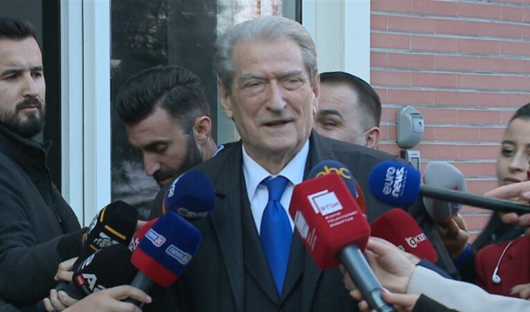 SOT IU HOQ IMUNITETI/ Berisha nga selia e PD: Nëse vendosin ‘arrest shtëpie’, do të…