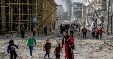 “PO DJEGIM QYMYR PËR TË USHQYER FËMIJËT”/ Rrëfimet prekëse nga lufta në Gaza