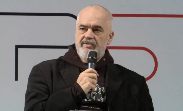 ASAMBLEJA E PS NË SHKODËR/ Rama batuta për kryebashkiakun: Beneti duhet të dijë të përdori edhe këmbën e djathtë pasi…