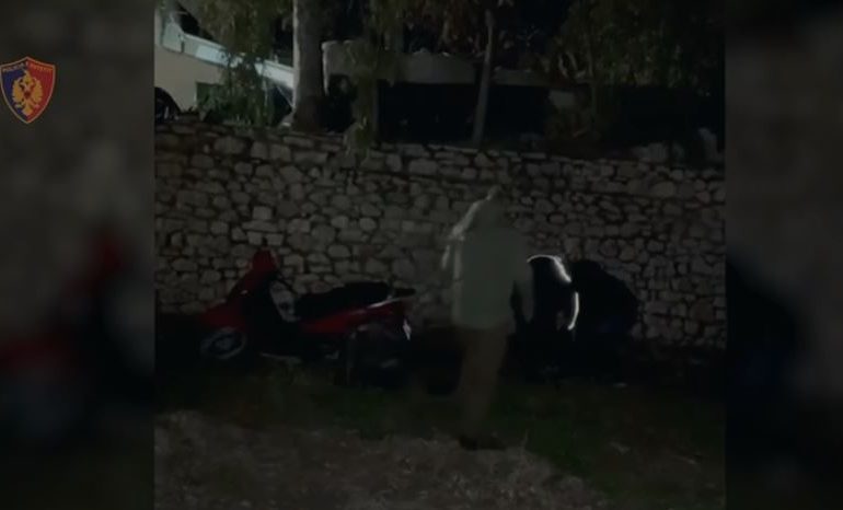 VODHI NJË MOTOMJET/ Arrestohet 31-vjeçari në Sarandë (EMRI)