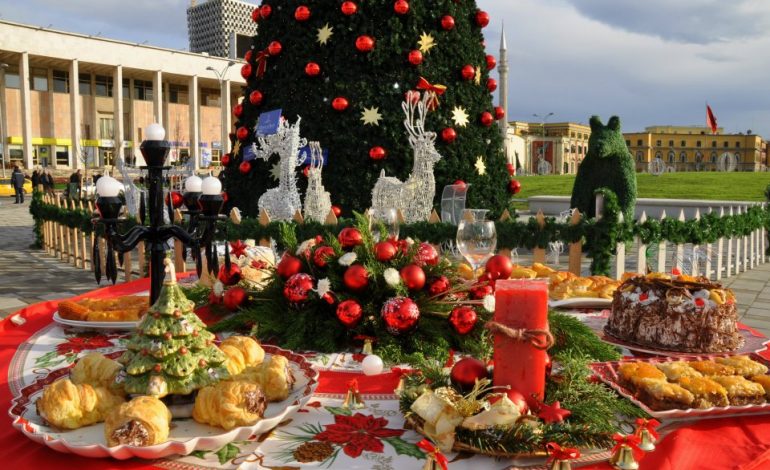 SOT DITA E FUNDIT E 2023-IT/ Edhe pak orë nga Viti i Ri. 8 traditat që i bëjnë festimet e shqiptarëve të veçanta