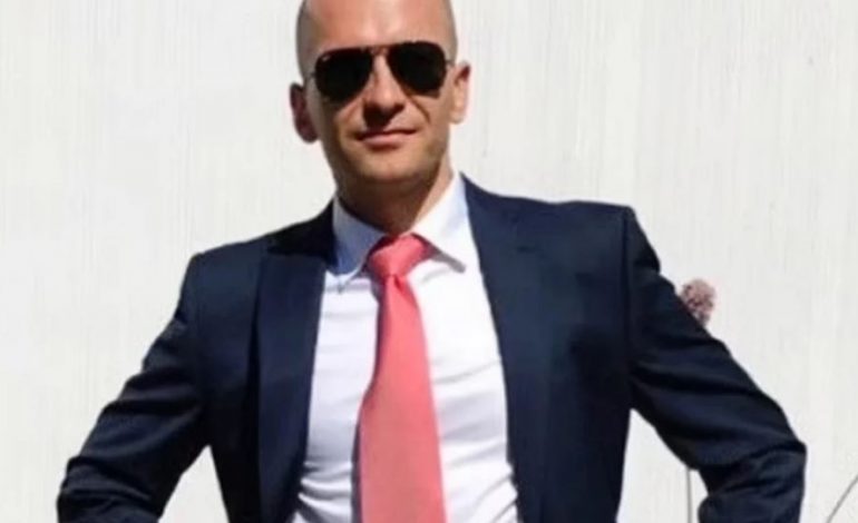 PRITET TË LUFTOJË KALIMIN E PALIGJSHËM ME GOMONE/ Daily Mail: Ambasadori i ri i Shqipërisë në Londër u fut në Angli me kamion