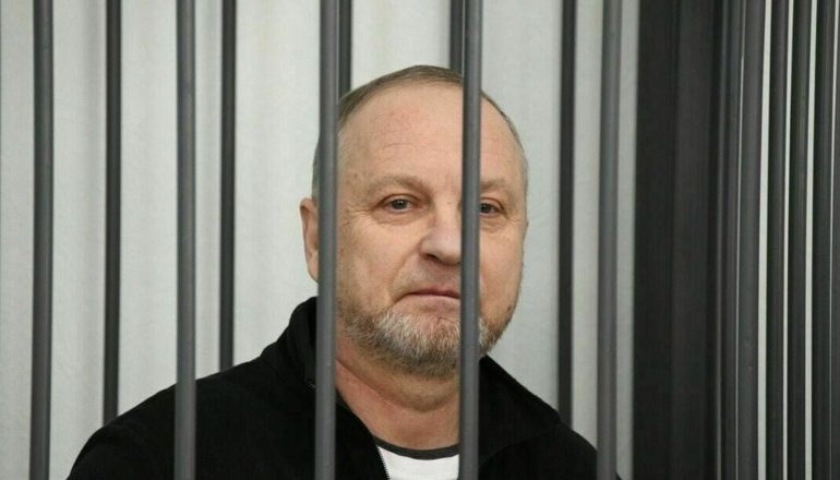 U DËNUA ME 12-VITE BURG PËR MARRJE RRYSHFETI/ Rusia liron nga burgu ish-kryetarin për të luftuar në Ukrainë