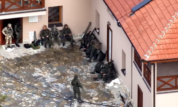 SULMI NË BANJSKË/ Zëdhënësi i BE: Presim me padurim përfundimin e hetimit nga Kosova