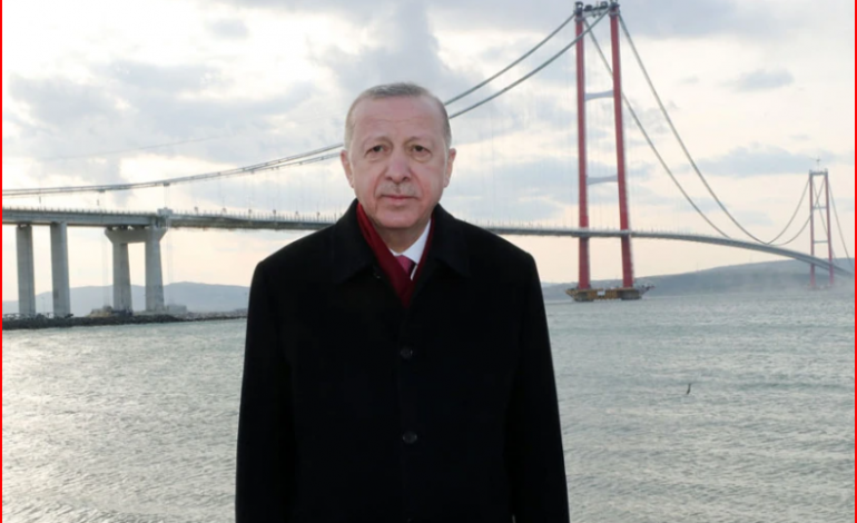 “OSE JENI ME NE, OSE JENI KUNDËR NESH”/ Paralajmëron Erdogan: Operacionet ushtarake në Irak dhe Siri do të vazhdojnë