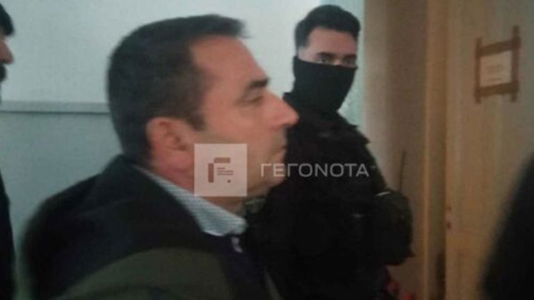 VRAU KUNATIN PASI DYSHOI SE I PËRDHUNOI VAJZËN/ Lot dhe duartrokitje, Gjykata lë në ‘arrest shtëpie’ 50-vjeçarin shqiptar