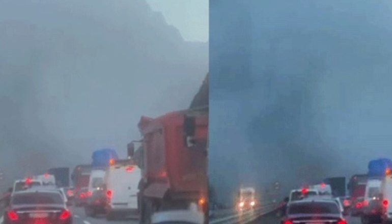 AKSIDENT NË RRUGËN E KOMBIT/ Përplasen disa makina, një 20 vjeçar nga Tropoja niset me urgjencë në Tiranë