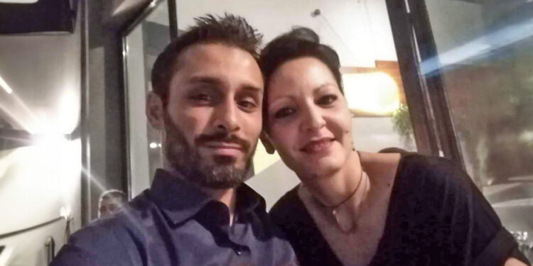 “MAMI NUK VIJ DOT…”/ I kishte marrë jetën, por vrasësi i shqiptares në Greqi shkruante nga telefoni i saj