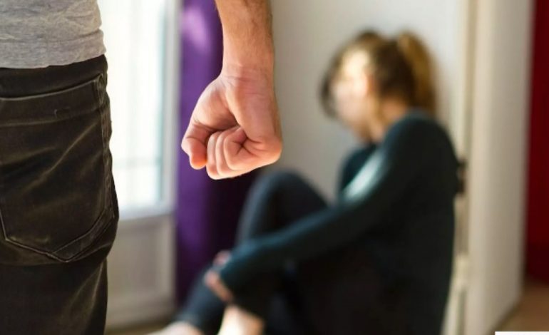 E PËSON KEQ/ Rrahu nënën dhe gruan, arrestohet 30-vjeçari në Shkodër