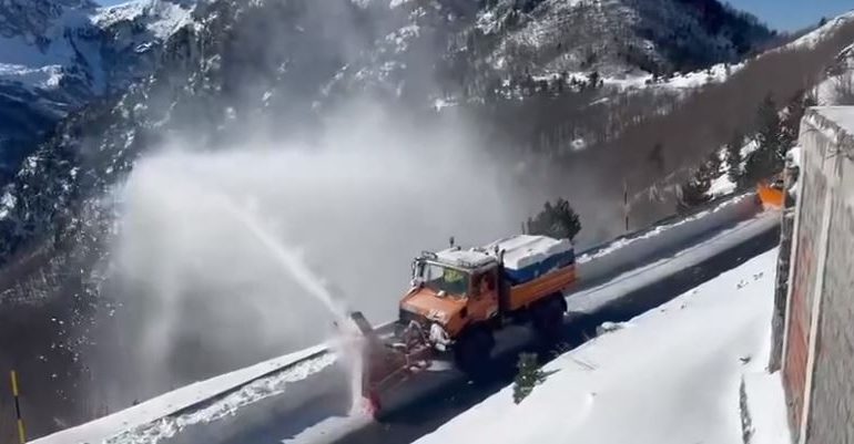 MOTI I KEQ DHE BLLOKIMI I DISA AKSEVE RRUGORE/ Si paraqitet situata në qarkun e Shkodrës