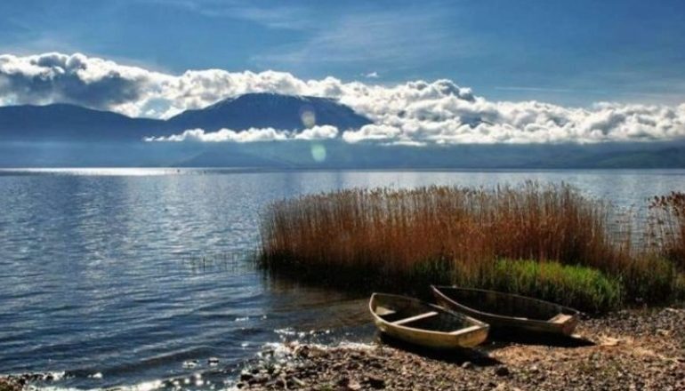 PARASHIKIMI I MOTIT/ Fundjavë me diell por ftohtë! Në Tropojë e Korçë sot – 3 gradë celcius, nesër – 6
