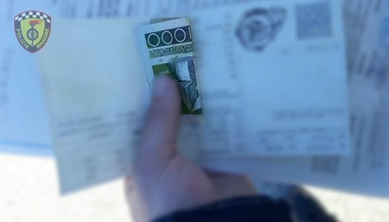 TENTUAN TË KORRUPTOJNË POLICËT E “RRUGORES”/ Arrestohen 6 drejtues mjetesh në Tiranë