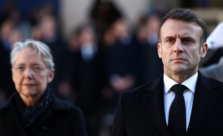 KRYEMINISTRJA E FRANCËS JEP DORËHEQJEN/ Macron pritet të emërojë qeverisjen e re
