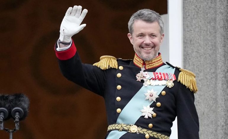 DITË HISTORIKE/ Princi Frederik kurorëzohet mbret i Danimarkës pas abdikimit të Margrethe