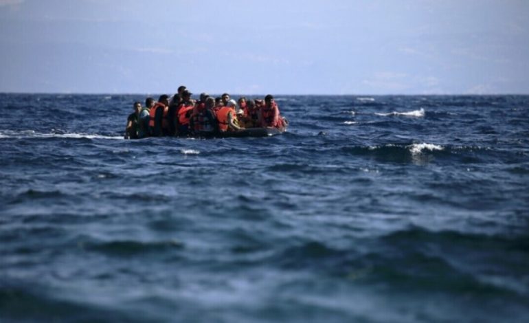TRAGJEDI NË MESDHE/ Mbytet varka me emigrantë, dyshohet për 40 viktima