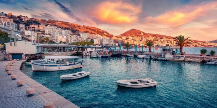 PROMOVIM SHQIPËRISË/ Rama ndan shkrimin e “Mirror”: Jehonë thesareve turistike