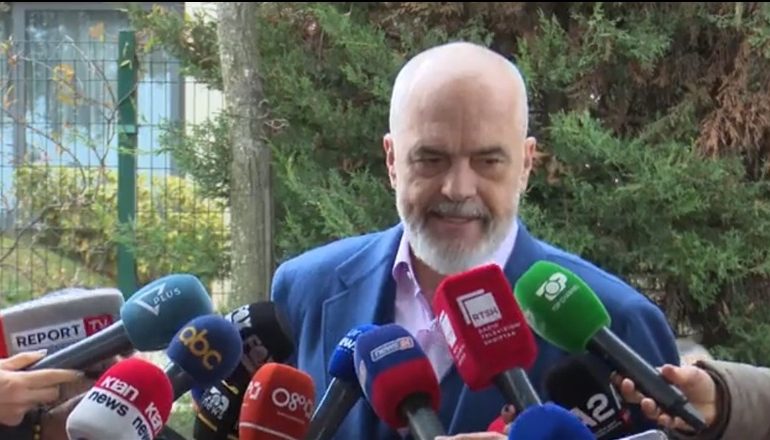 MBLIDHET ASAMBLEJA E PS/ Rama: Në fokus riorganizimi! Kryeministri refuzon të flasë për akuzat e Ahmetajt