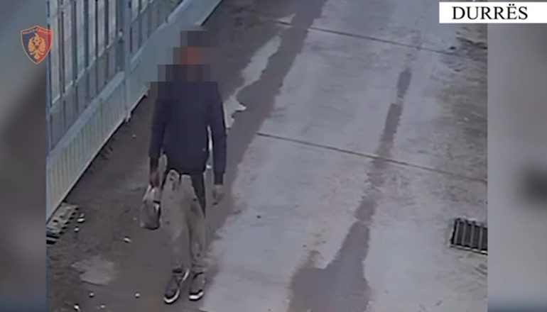 VIDHNIN BANESAT NË DURRËS/ Pranga 28-vjeçarit, nën hetim i mituri! Zbardhen 5 rastet e grabitjeve