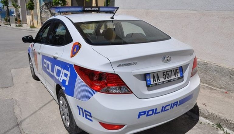 NDODH NË DURRËS/ Kërcënoi me thikë kushërirën e tij, arrestohet 34-vjeçari