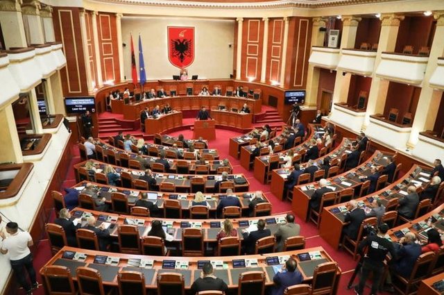 TË ENJTEN KALON NË KUVEND/ A do të sigurojë maxhoranca 84 vota për Amnistinë Penale?