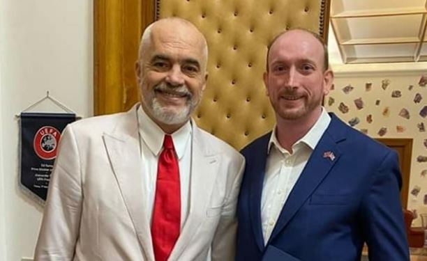 NGA EMIGRACIONI I PALIGJSHËM TEK REFORMA NË DREJTËSI/ Çfarë u diskutua në takimin mes Ramës dhe ambasadorit të Britanisë në Tiranë