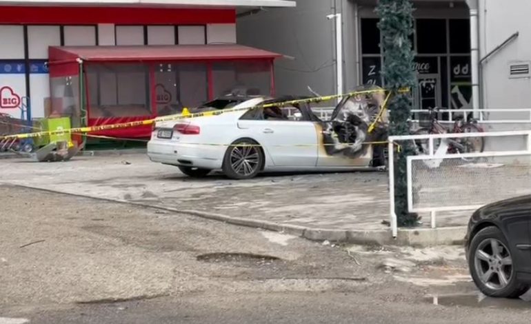 PAMJET/ Shpërthen makina e parkuar në Shkodër, autori i maskuar i hedh molotov dhe largohet