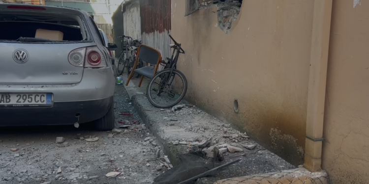 SHPËRTHIMI ME TRITOL NË DURRËS/ Mesazh për Koçiljen për vrasjen e fqinjit. Policia sekuestron kamerat e sigurisë