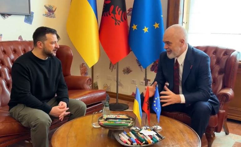 VRASJA E ZELENSKYT NË TIRANË/ Mediat e huaja i bëjnë jehonë samitit për Ukrainën