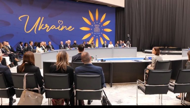 SAMITI/ Rama i prerë: Kombet e vogla s’duhet të kthehen në ushqim për Rusinë, solidaritet për Ukrainën