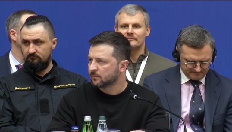 “REGJIMI I PUTINIT DUHET TË HUMBASË”/ Zelensky në Samitin për Ukrainën në Tiranë