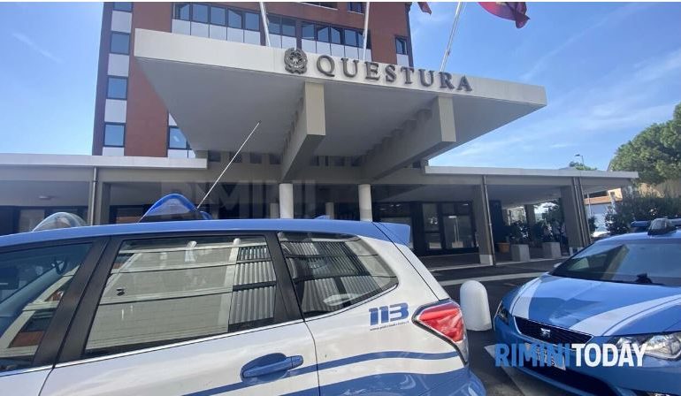 DETAJET E PARA/ Theri me thikë kundërshtarin në një lokal bastesh, arrestohet shqiptari në Rimini
