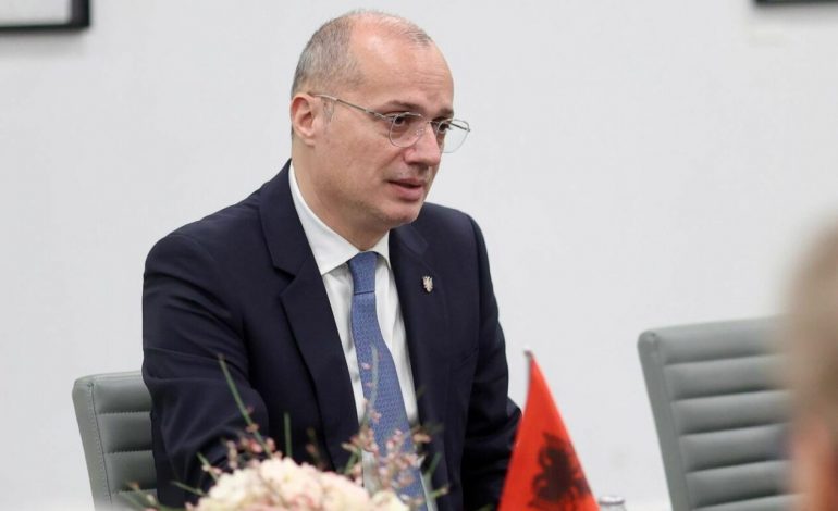 NJOHJA E KONTRIBUTIT PËR SIGURIMET SHOQËRORE/ Finalizohet të martën marrëveshja Shqipëri-Itali